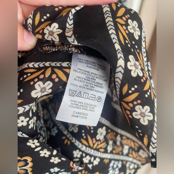 NWT Ann Taylor Blouse- XS PETITE - Picture 5 of 5